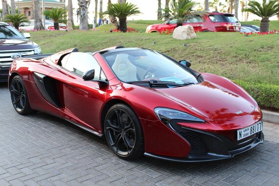 mclaren-3158798_1920